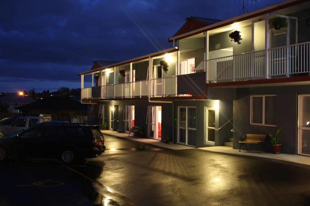 Avenue Heights Motel Фангареи Экстерьер фото